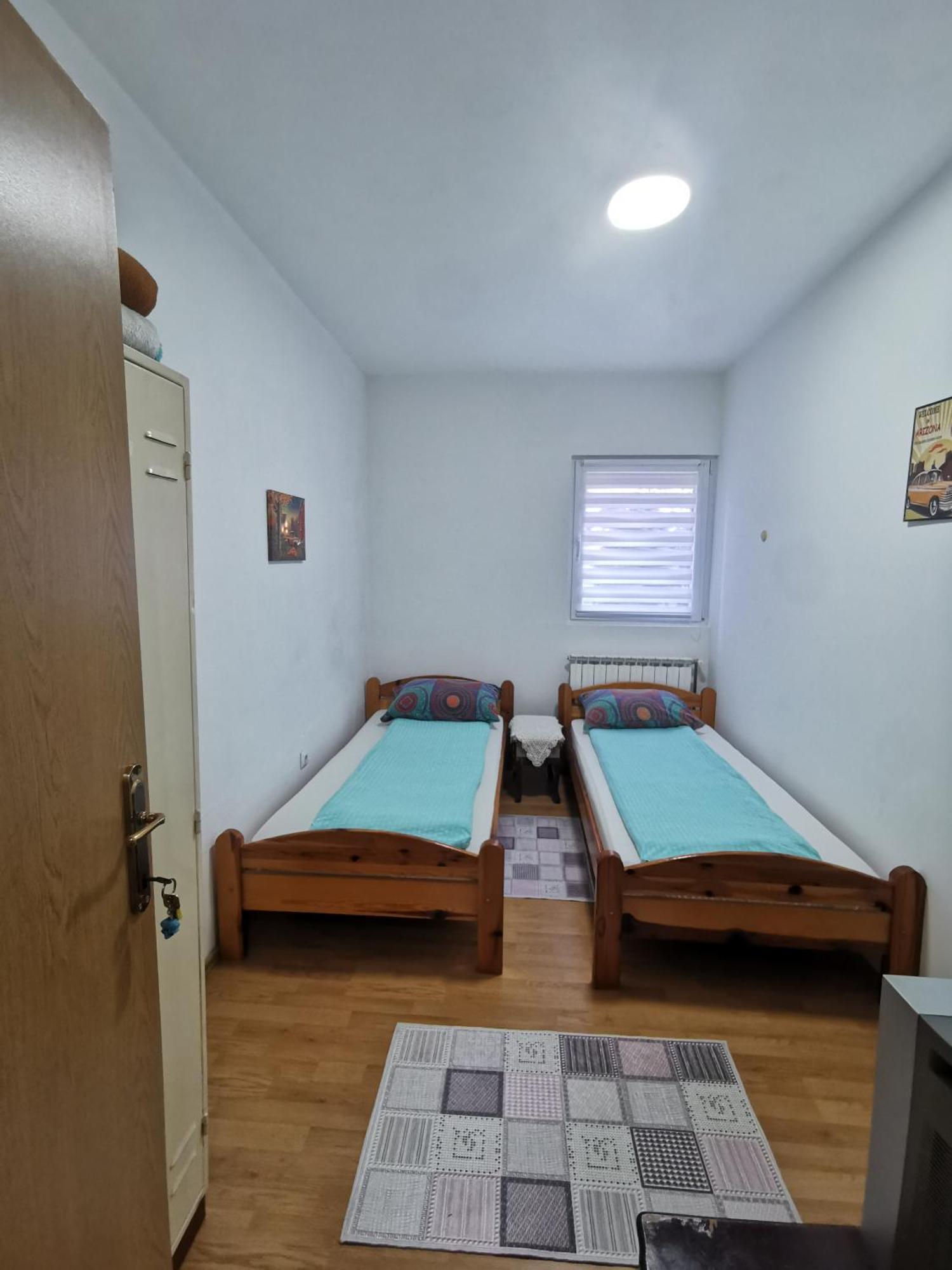 Rest & Recharge 4Bdr Apt- Free Parking, Ac & Garden SJJ Exterior foto